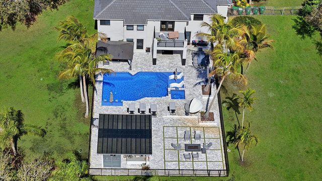 3541 Carlton Lane, Davie, FL 33330