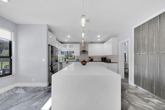 3541 Carlton Lane, Davie, FL 33330