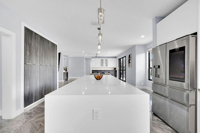 3541 Carlton Lane, Davie, FL 33330