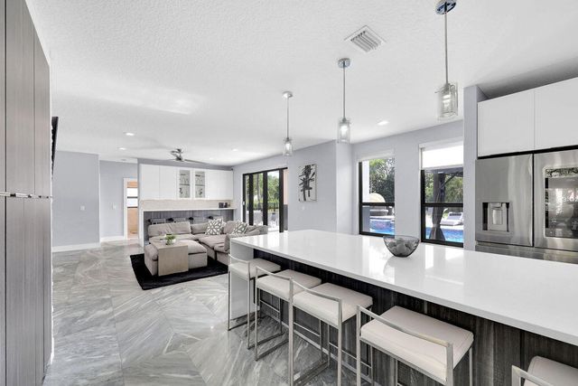 3541 Carlton Lane, Davie, FL 33330