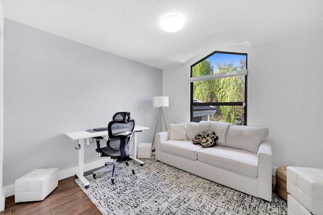 3541 Carlton Lane, Davie, FL 33330