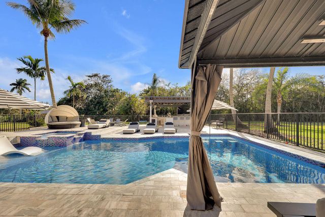 3541 Carlton Lane, Davie, FL 33330