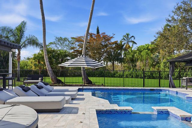 3541 Carlton Lane, Davie, FL 33330