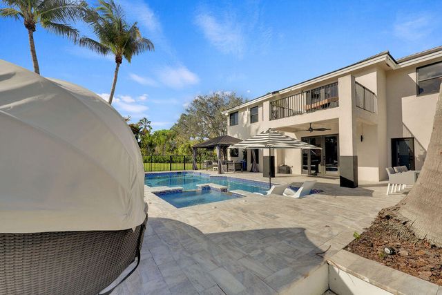 3541 Carlton Lane, Davie, FL 33330