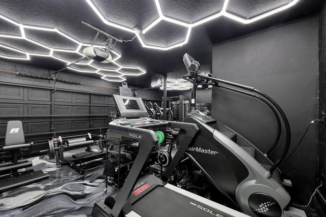 3541 Carlton Lane, Davie, FL 33330