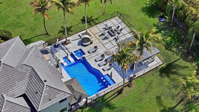 3541 Carlton Lane, Davie, FL 33330