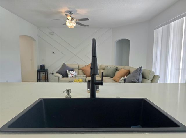 625 DISA DRIVE, Davenport, FL 33837