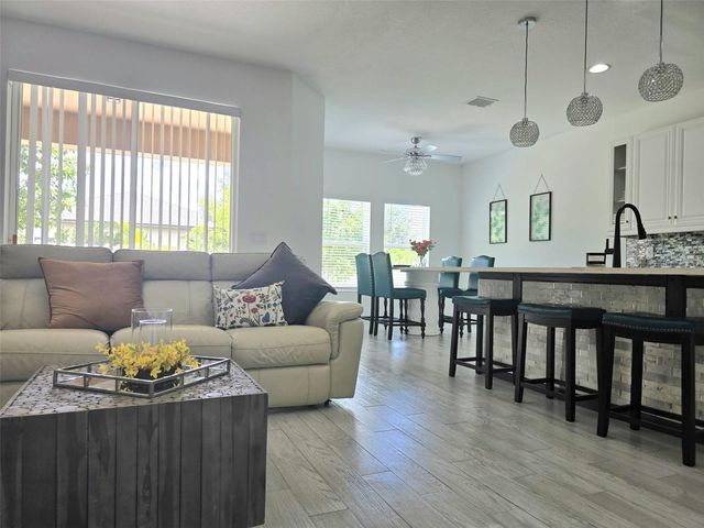 625 DISA DRIVE, Davenport, FL 33837