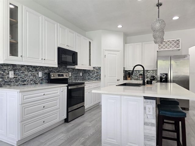 625 DISA DRIVE, Davenport, FL 33837