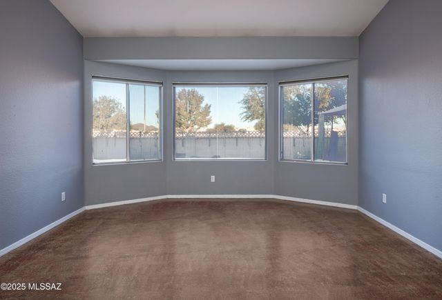 8941 N Willeta Drive, Tucson, AZ 85743