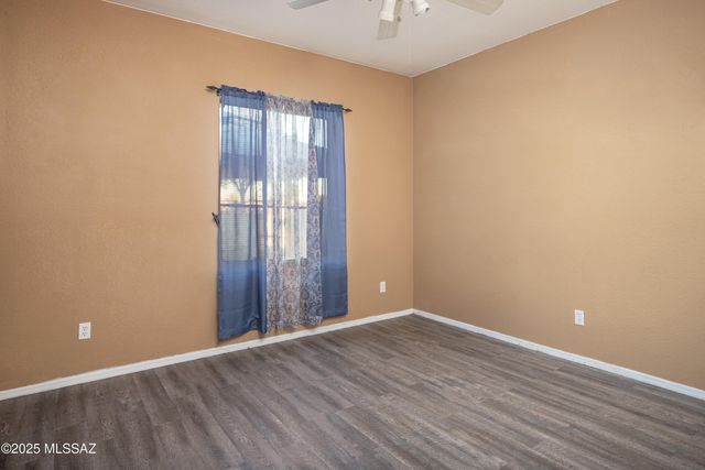 8941 N Willeta Drive, Tucson, AZ 85743