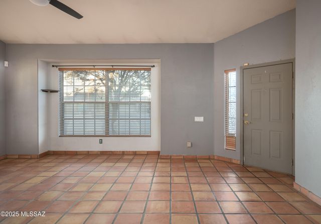 8941 N Willeta Drive, Tucson, AZ 85743