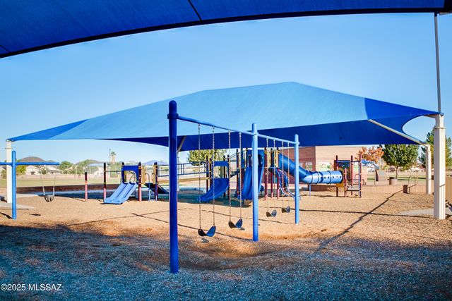 8941 N Willeta Drive, Tucson, AZ 85743