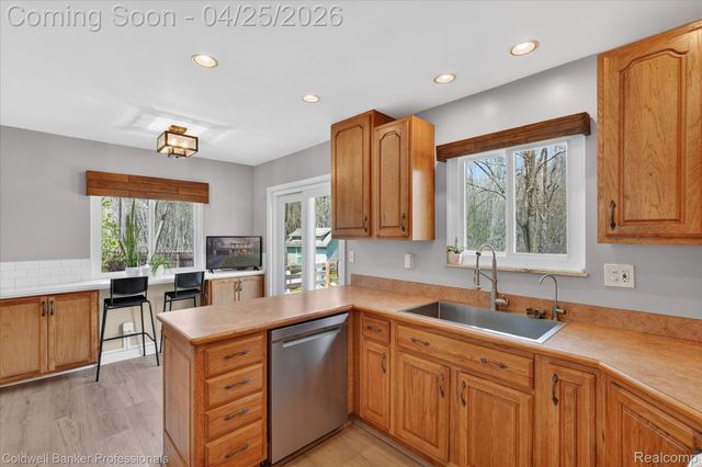 8303 Belle Bluff Drive, Grand Blanc Charter Township, MI 48439
