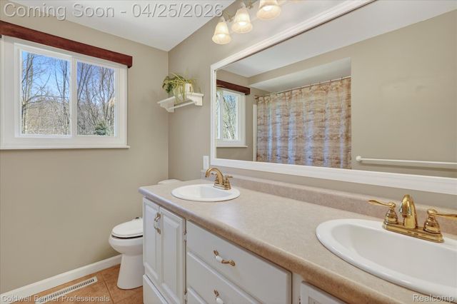 8303 Belle Bluff Drive, Grand Blanc Charter Township, MI 48439