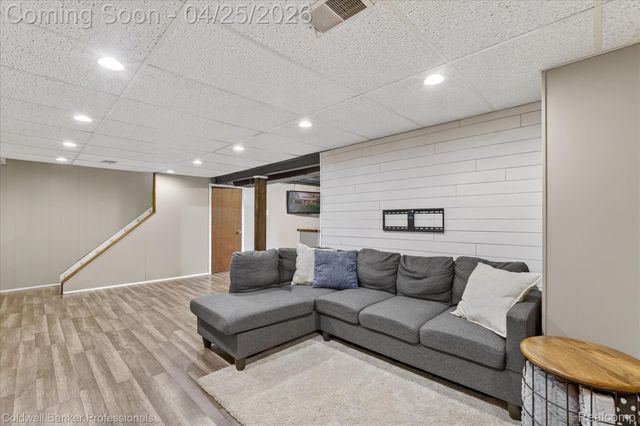 8303 Belle Bluff Drive, Grand Blanc Charter Township, MI 48439