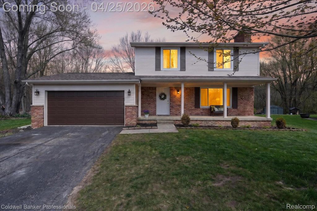8303 Belle Bluff Drive, Grand Blanc Charter Township, MI 48439