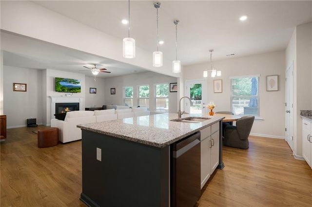 63 Woody Way NW, Adairsville, GA 30103