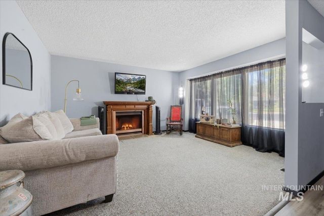 8734 Austin, Garden City, ID 83714