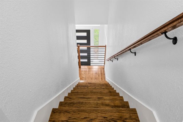 2712 Pioneer Lane, Lancaster, TX 75146