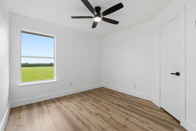 2712 Pioneer Lane, Lancaster, TX 75146