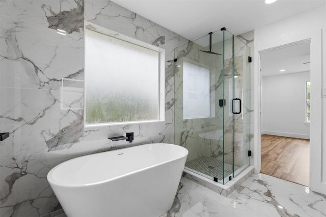 2712 Pioneer Lane, Lancaster, TX 75146