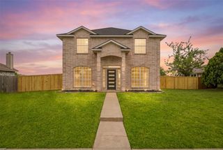 2712 Pioneer Lane, Lancaster, TX 75146