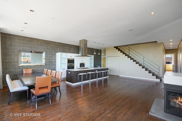 1750 N Clybourn Avenue 402, Chicago, IL 60614