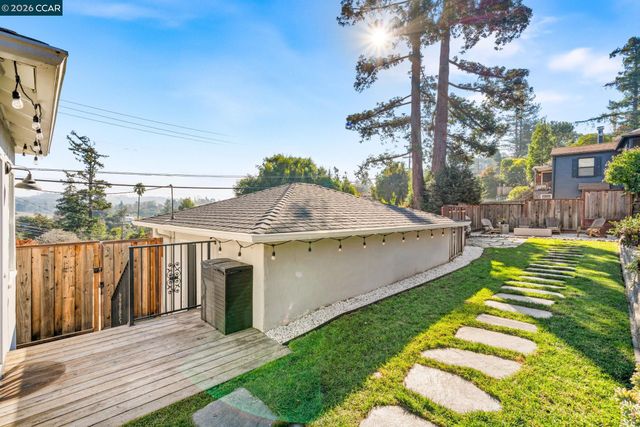 3649 Shone Ave, Oakland, CA 94605