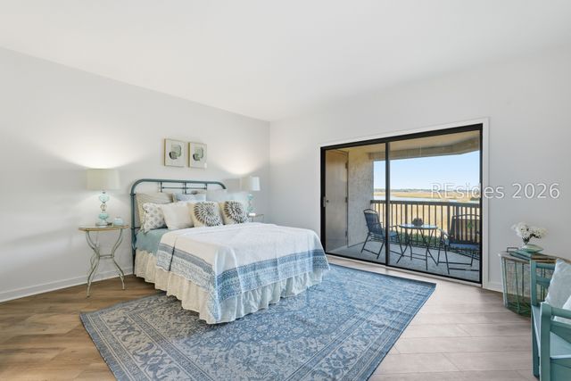 2 Shelter Cove Ln Apt 242, Hilton Head Island, SC 29928