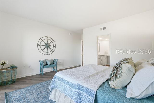 2 Shelter Cove Ln Apt 242, Hilton Head Island, SC 29928