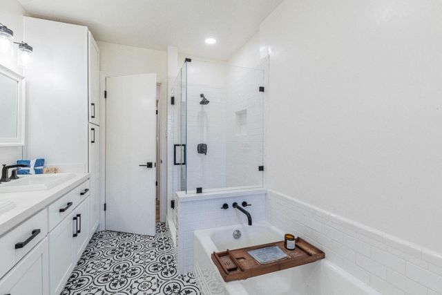 239 Oak Street, Salinas, CA 93901