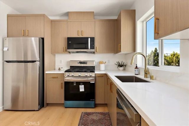 642 E Fairview Boulevard C, Inglewood, CA 90302