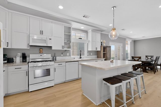 1805 Desert Vista Drive, Espanola, NM 87532