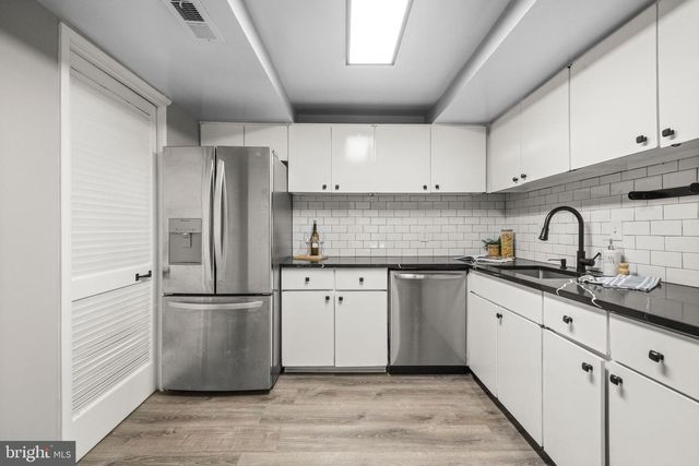 2420 SUN VALLEY CIR #6-EF, Silver Spring, MD 20906