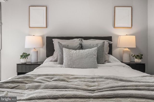 2420 SUN VALLEY CIR #6-EF, Silver Spring, MD 20906