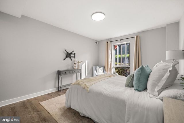 2420 SUN VALLEY CIR #6-EF, Silver Spring, MD 20906