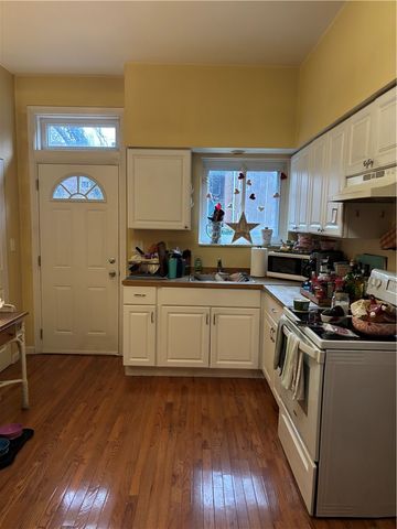 602 S Dallas, North Of Forbes, PA 15217