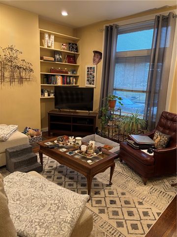 602 S Dallas, North Of Forbes, PA 15217