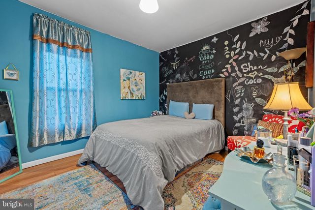 39 E 2ND AVE, Runnemede, NJ 08078