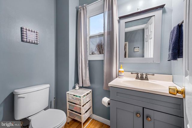 39 E 2ND AVE, Runnemede, NJ 08078