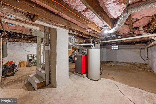 39 E 2ND AVE, Runnemede, NJ 08078