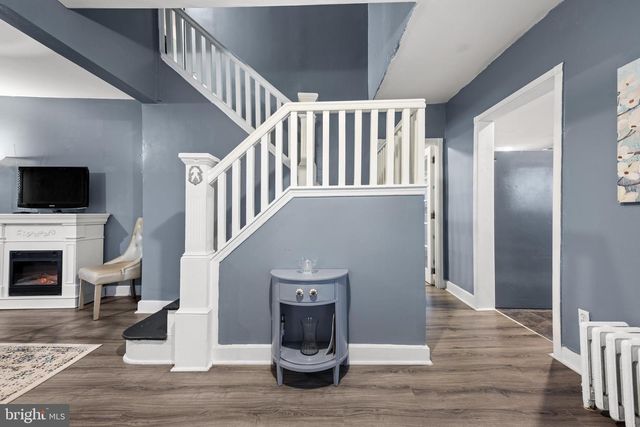 39 E 2ND AVE, Runnemede, NJ 08078