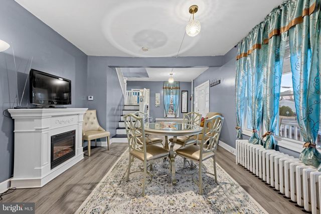 39 E 2ND AVE, Runnemede, NJ 08078