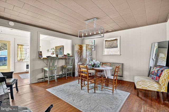 7363 ANDREWS LN, Chincoteague Island, VA 23336