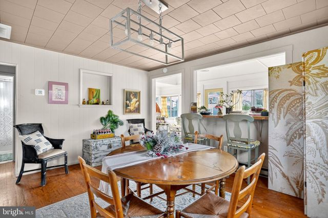 7363 ANDREWS LN, Chincoteague Island, VA 23336