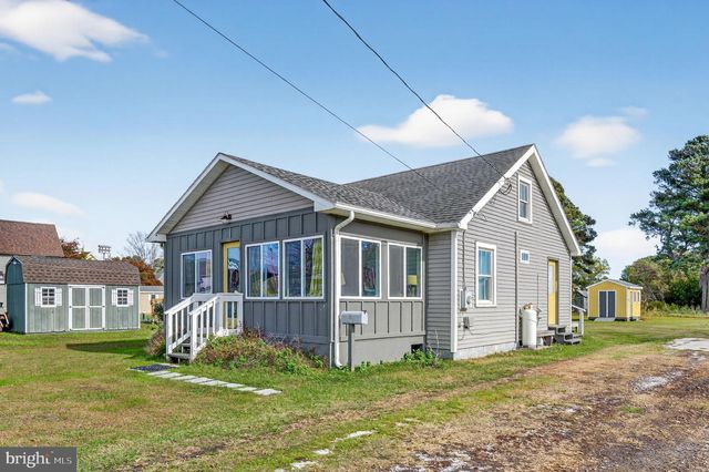 7363 ANDREWS LN, Chincoteague Island, VA 23336