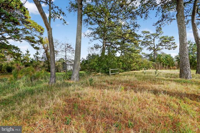 7363 ANDREWS LN, Chincoteague Island, VA 23336