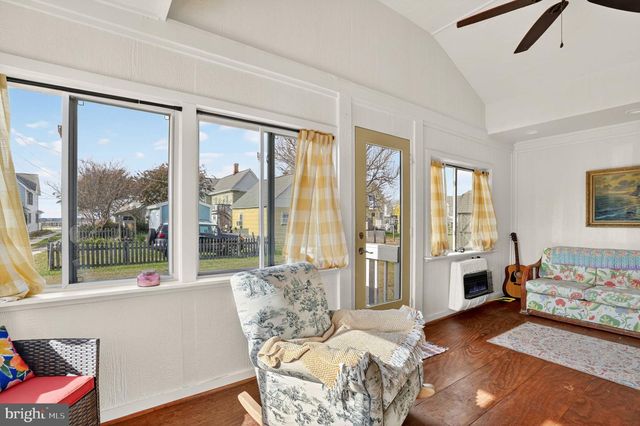 7363 ANDREWS LN, Chincoteague Island, VA 23336