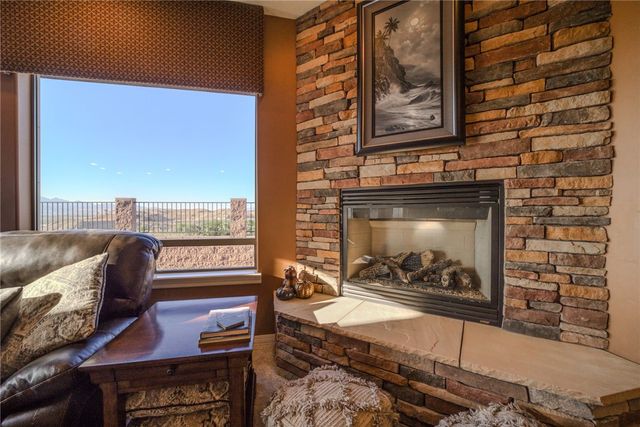 1805 Stovall Street, Bullhead City, AZ 86442